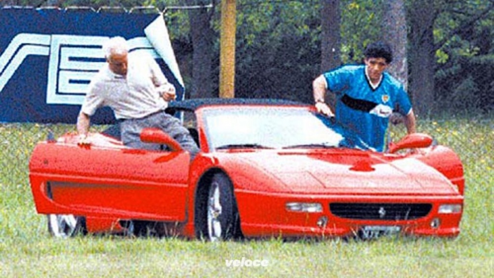 diego-armando-maradona-Ferrari-F355-1024x576.jpg