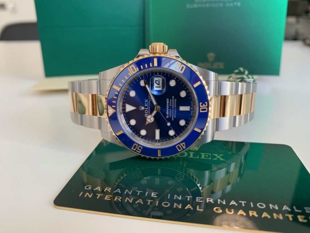 rolex-submariner-date-126613lb-41mm-new-model-2020-scaled.jpeg