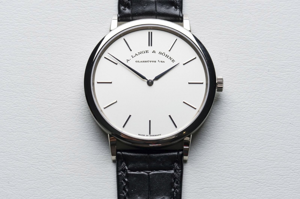 Lange-Sohne-Saxonia-Thin.thumb.jpeg.5dbe1f8ef60dcbd4b789afe2284e436f.jpeg