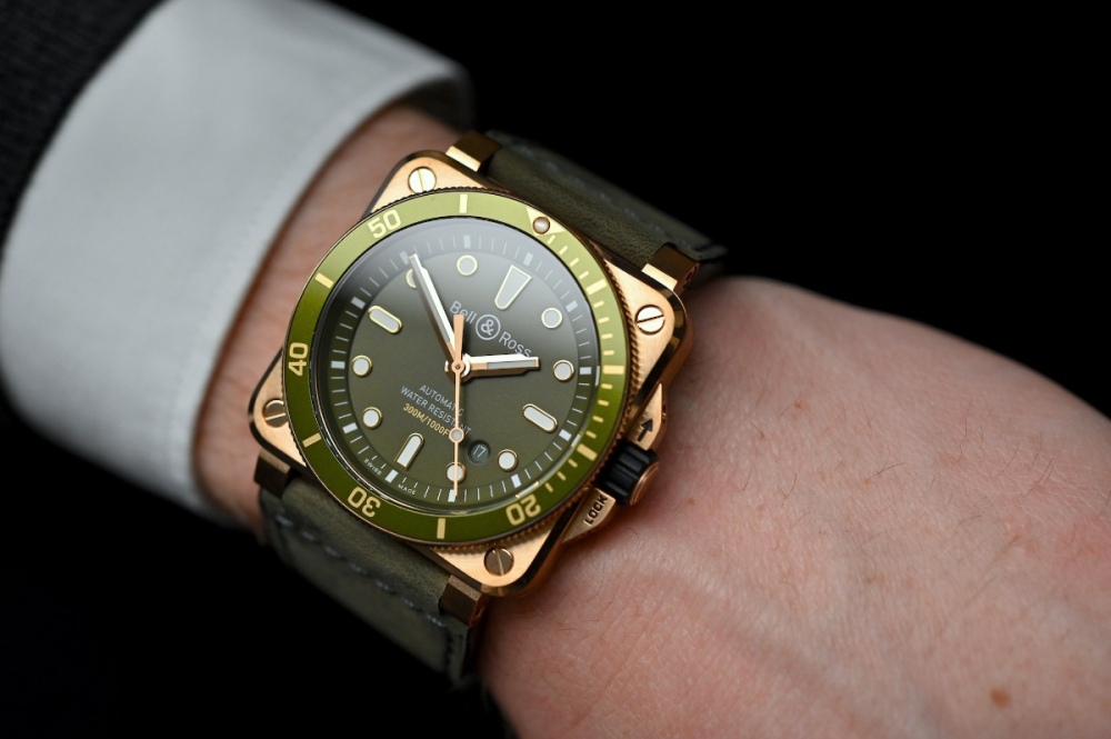 Bell-Ross-BR-03-92-Diver-Green-Bronze-Baselworld-2019.jpg