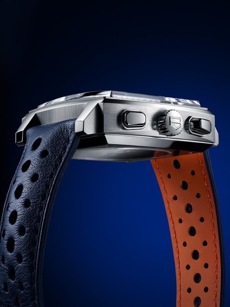 Tag-Heuer-Monaco-Gulf-Edition-2022-case.jpg