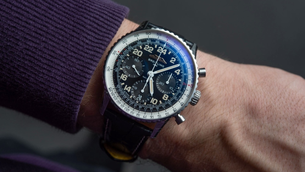 Breitling-Navitimer-Cosmonaut-Limited-Edition-41-B02-Space-Chronograph-10.jpg