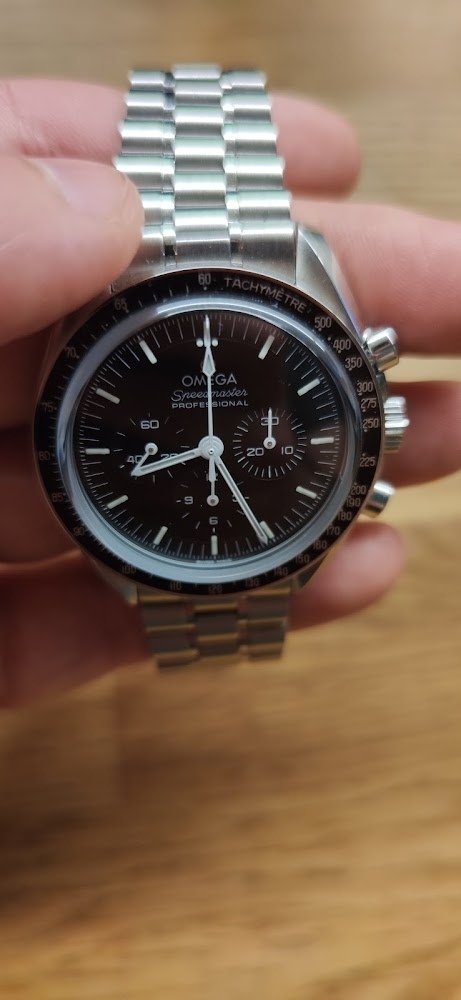 omega speedmaster professional 2021