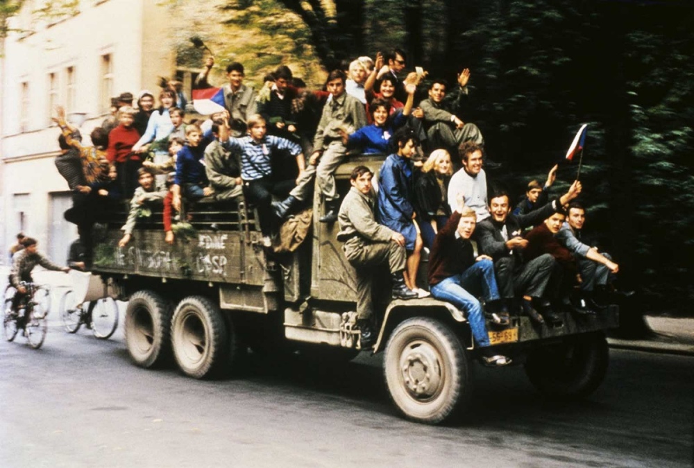 Soviet_Invasion_Prague_Spring (15).jpg