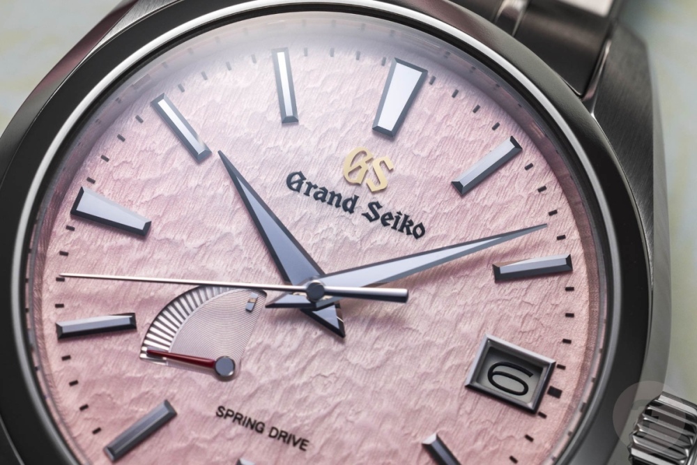 Grand-Seiko-SBGA497-Pink-Snowflake-4.jpg