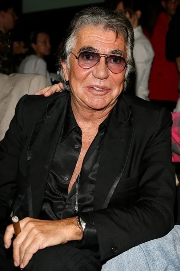 RobertoCavalli.jpg.5dd9fc1df1c181c38fad962904ea940e.jpg