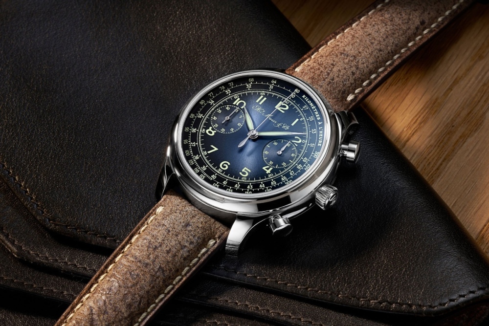 H-Moser-Cie-x-Massena-LAB-Endeavour-Chronograph-Compax-1.jpg