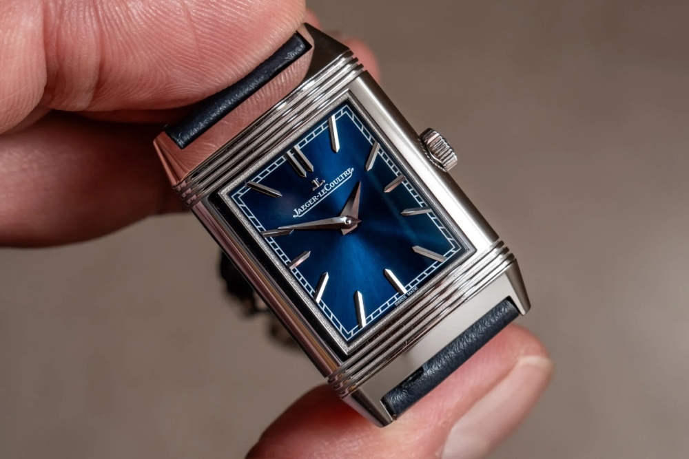 JLC-Reverso-Tribute-Monoface-3_2048x2048.jpg