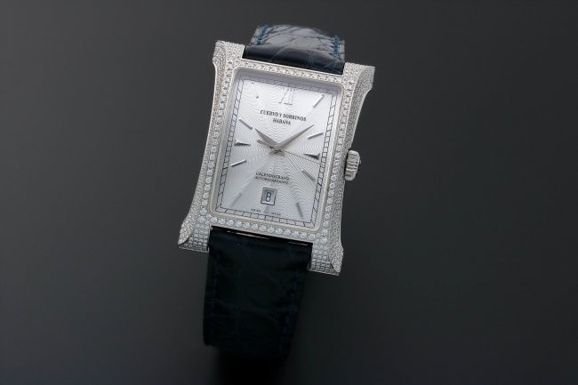 Cuervo-y-Sobrinos-Esplendidos-Diamond-Watch-24121ADG_1577057353_4393.jpg