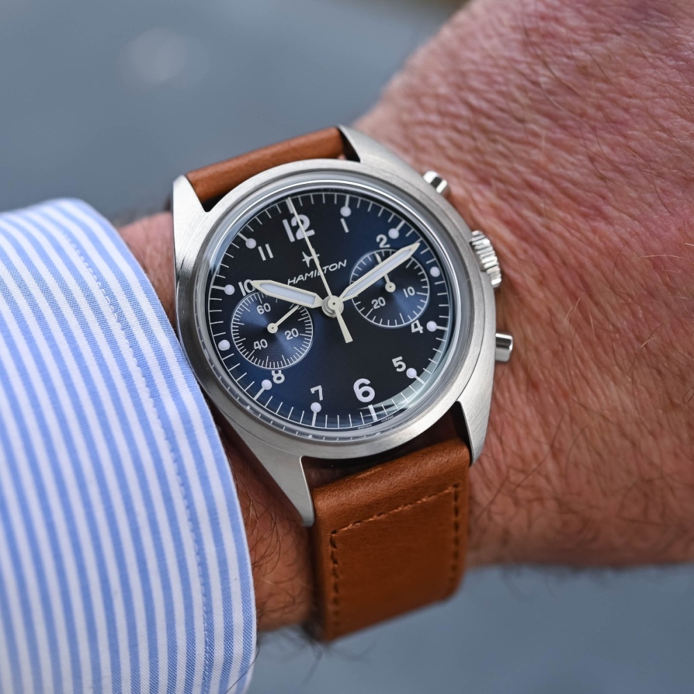 Hamilton-Khaki-Aviation-Pilot-Pioneer-Mechanical-Chronograph-Blue-Dial-review-3.jpg